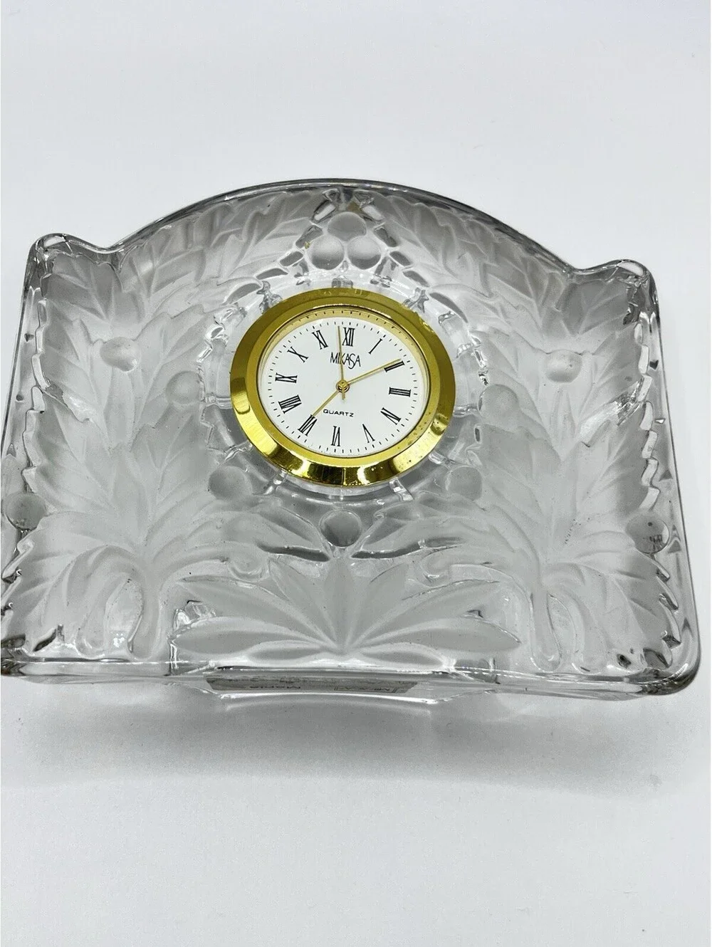 Mikasa Vintage Frosted Maple Leaf Desk Clock Quartz Movement Works 3106.2